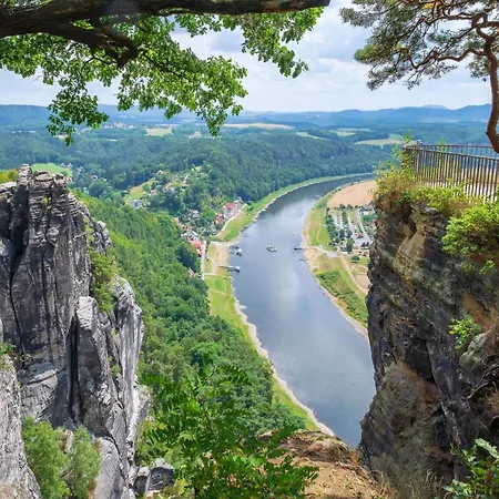 Schrammsteine By Interhome Apartman